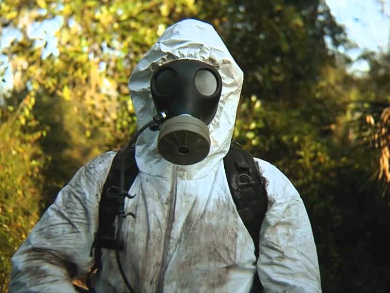 Biohazmat suit for biohazard cleaning